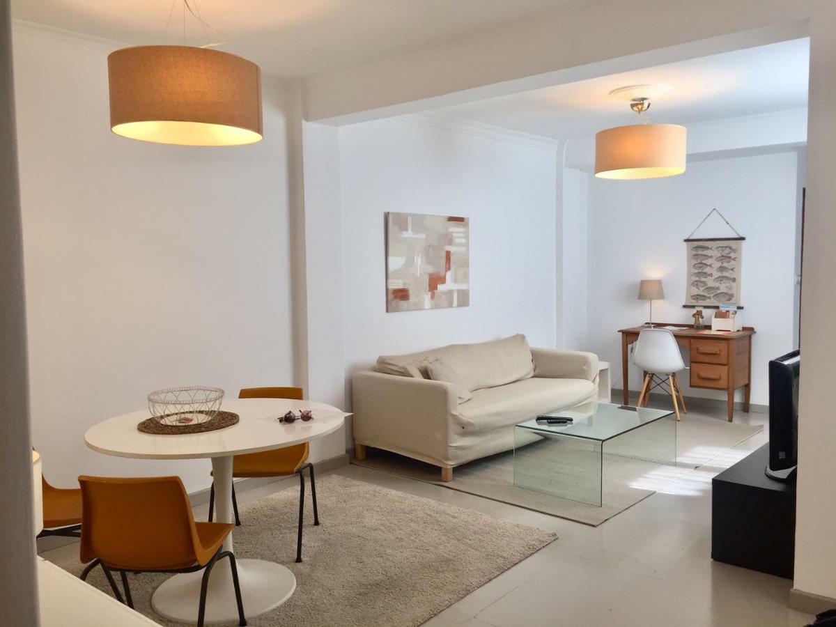 Apartamento Turistico En Pleno Centro De Ferrol Lägenhet Exteriör bild