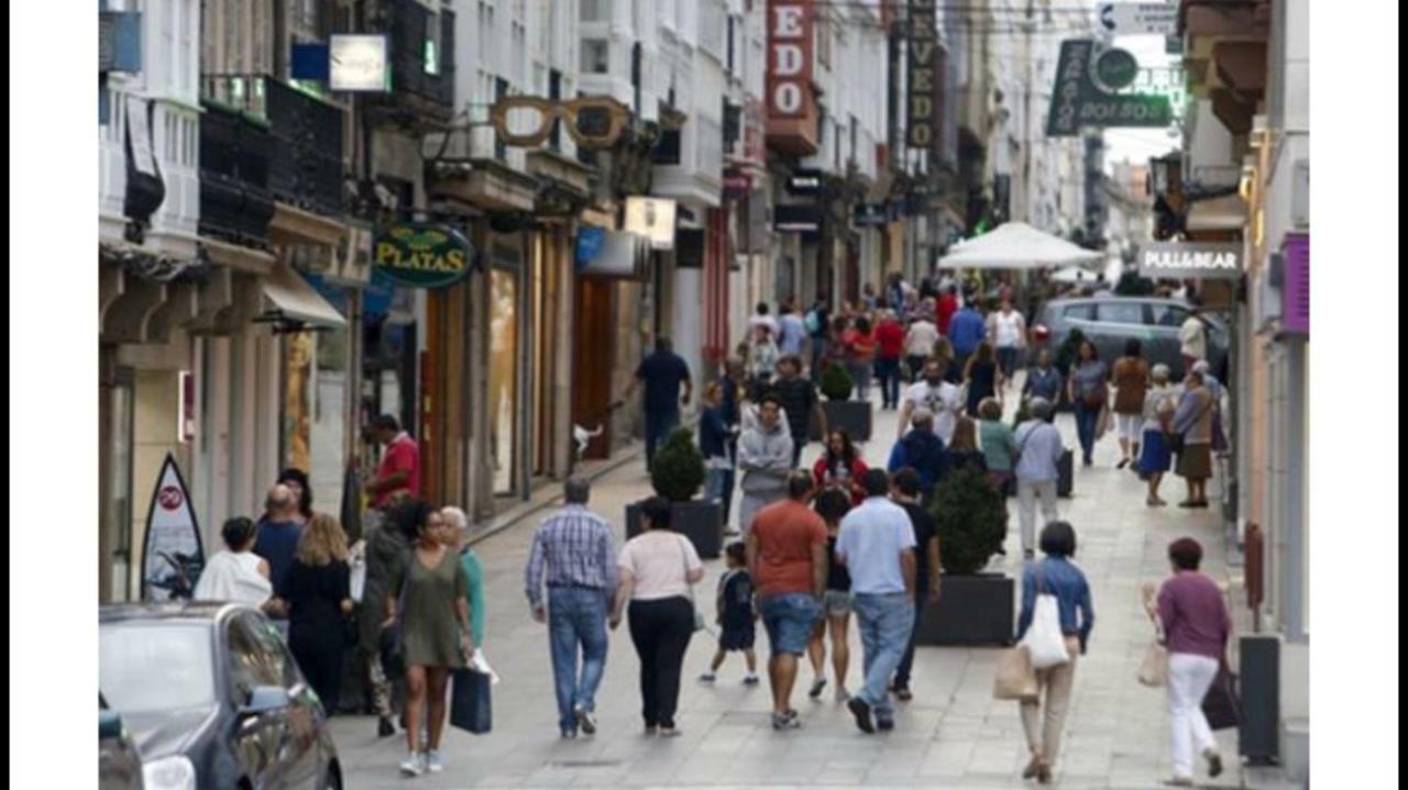 Apartamento Turistico En Pleno Centro De Ferrol Lägenhet Exteriör bild